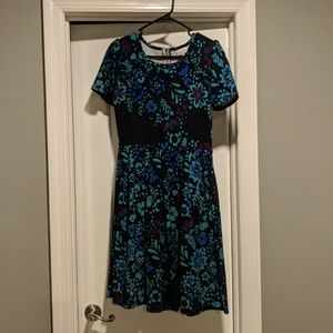 Size medium Lularoe Amelia dress